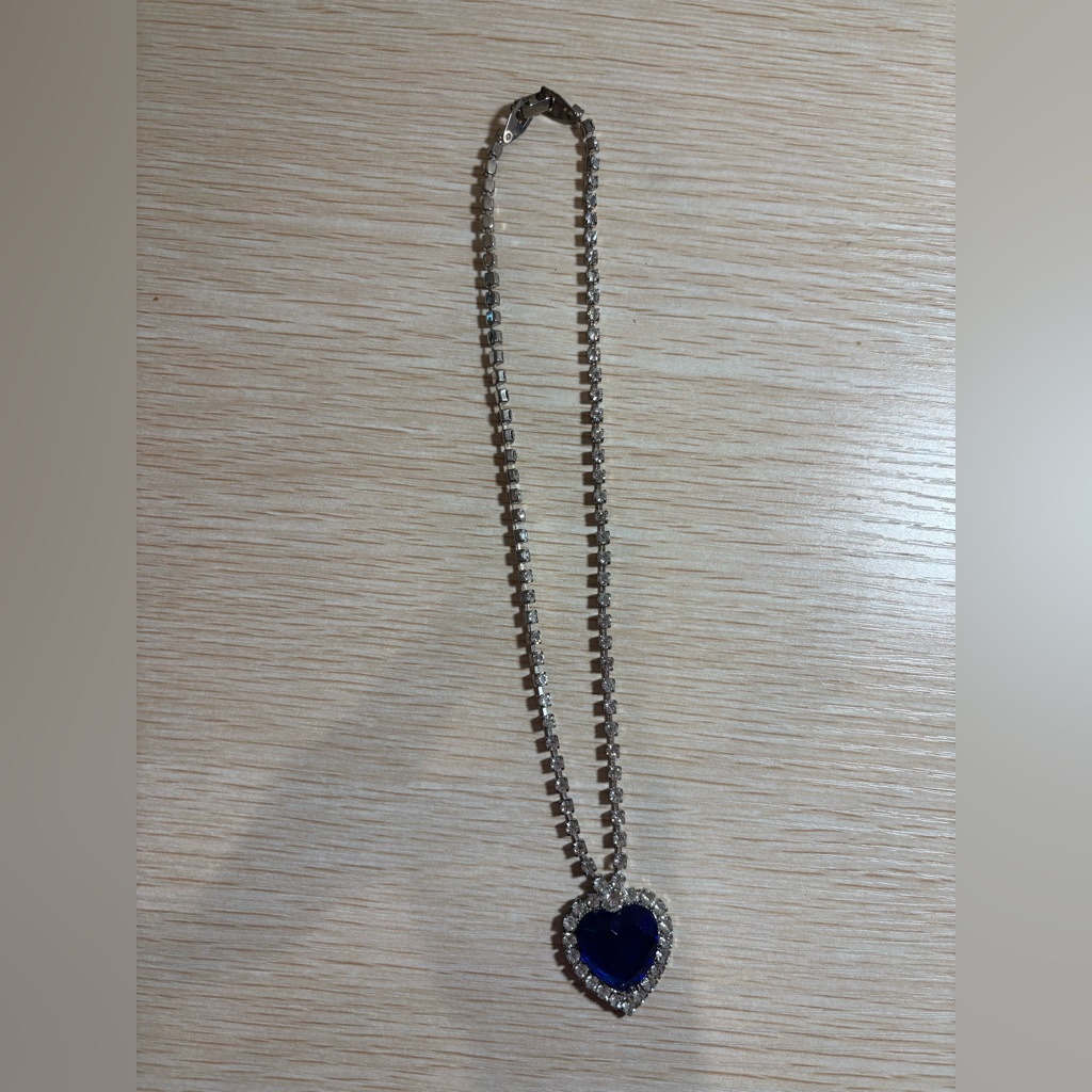 Bradford Exchange Vintage Statement Necklace 40$